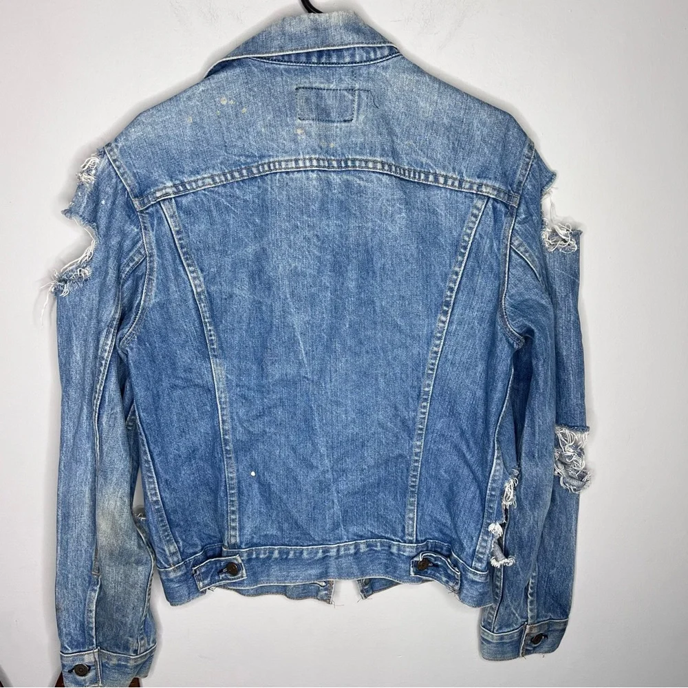 Levi's Vintage Denim Jacket‎ Women's Blue Jean Medium Wash Faded Distressed